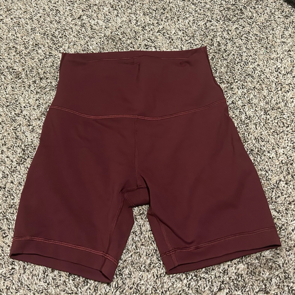 Lululemon Wunder Train biker shorts